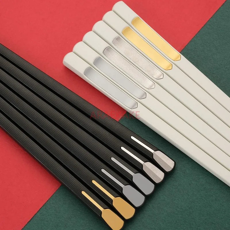 Restaurant alloy chopsticks are anti slip, anti mold, and heat-resistant household chopsticks